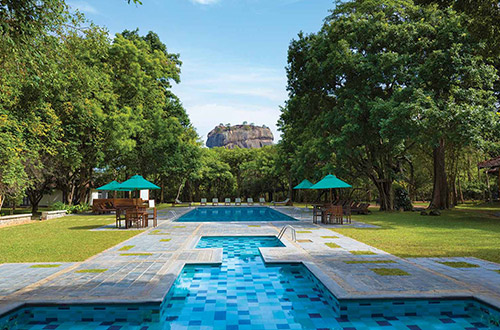 pool-hotel-sigiriya-sigiriya-sri-lanka