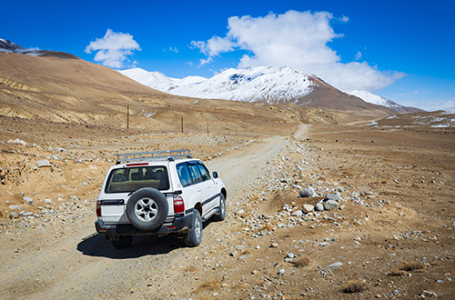 off-road-vehicle-pamir-highway-tajikistan