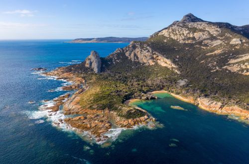 mt-killikrankie-flinders-ranges-tasmania-australia-coastline-aeriall