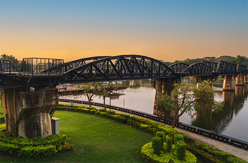 river-kwai-bridge-kanchanaburi-thailand
