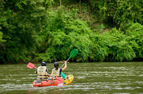 the-float-house-river-kwai-kanchanaburi-thailand-kayak