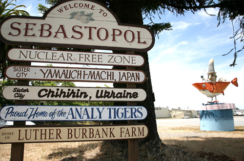 sebastopol-california-sign