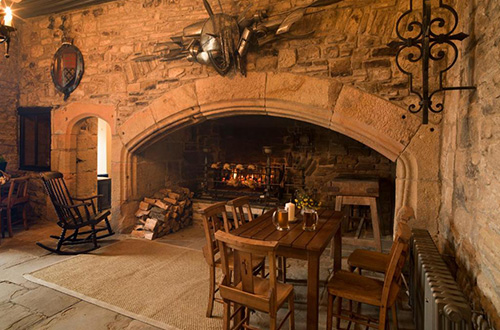 bar-lord-crewe-arms-blanchland-england-united-kingdom