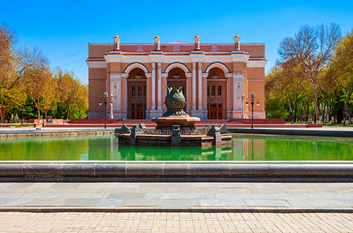 navoi-theatre-tashkent-uzbekistan