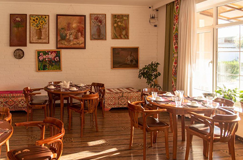 restaraunt-jipek-joli-hotel-bukhara-uzbekistan-bookingcom