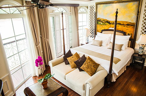 mekong-navigator-suite-bedroom