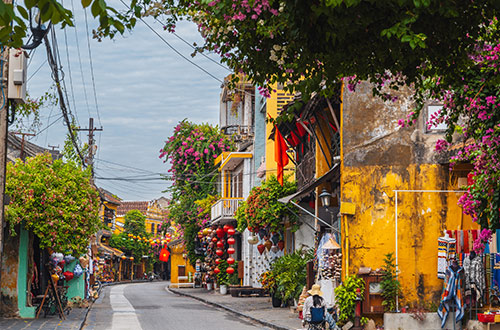 hoi-an-ancient-town-quang-nam-vietnam