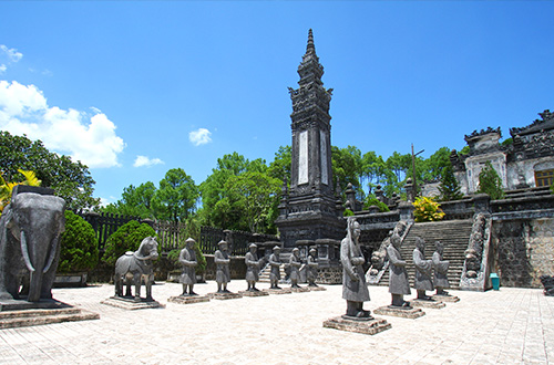 khai-dinh-mausoleum-hue-vietnam