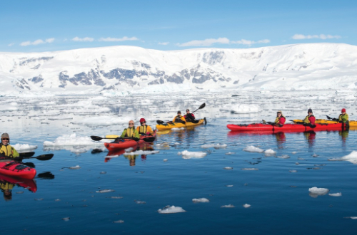 antartica-south-georgia-falkland-islands-cruise-iceberg-glaciers-excursions-kayak