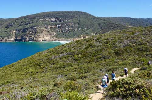 Tasmania-australia-cruise-port-arthur-remarkable-caves-maingon-blowhole