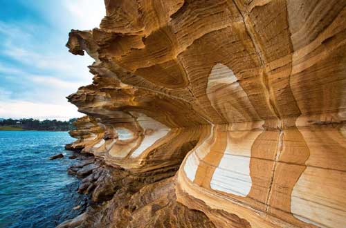 Tasmania-australia-maria-islands-painted-cliffs