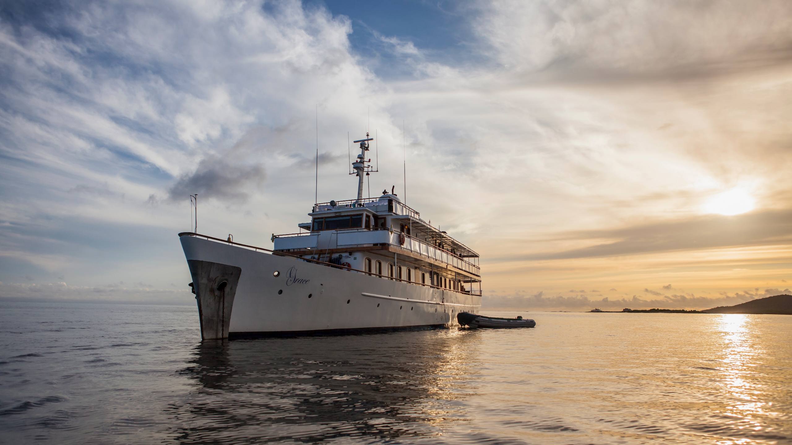 grace-yacht-exterior-views-sunset-galapagos-cruise