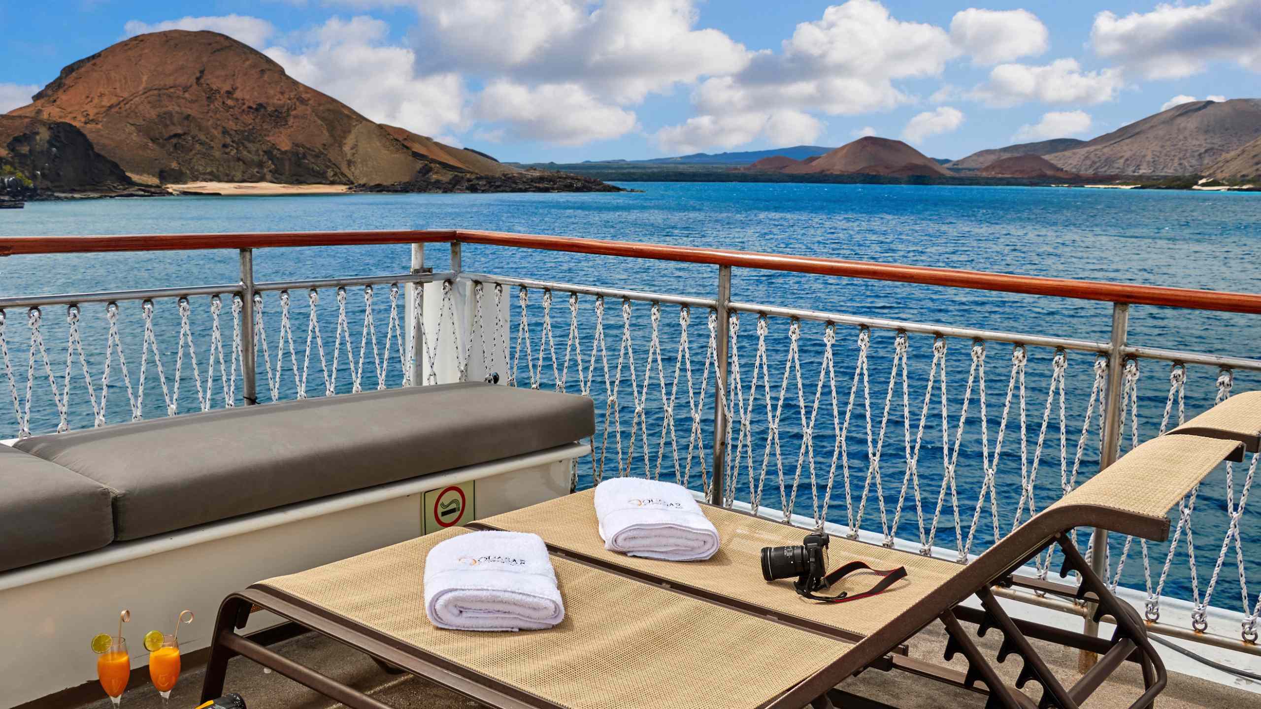 grace-yacht-sun-deck-galapagos