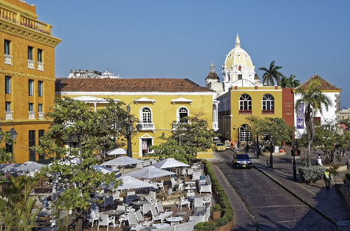 cartagena-colombia-city-colonial-architecture-buildings