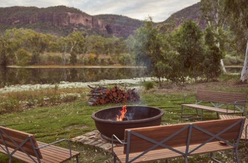 mt-mulligan-lodge-outdoor-fireplace-queensland-australia