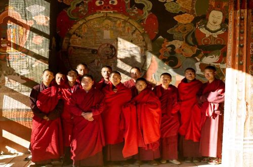 bhutan-trekking-bhutan-luxury-holiday-amankora-Thimphu-Dest-Monks