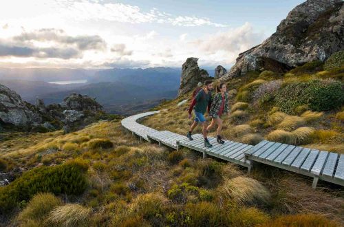 newzealand-walk-hump-ridge-track-walk-tuatapere-southland-graeme-murray