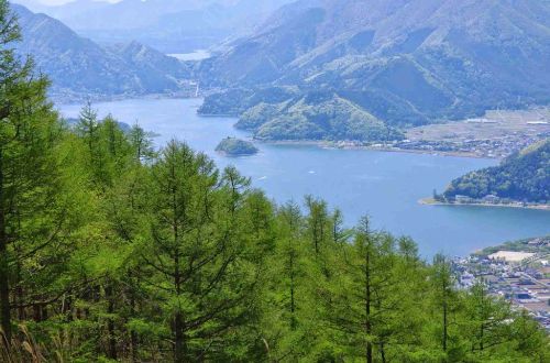 japan-tour-mt-fuji-five-lakes-luxury-cycling-mountain-view
