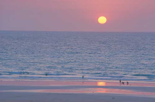 kimberley-western-australia-cable-beach-sunset