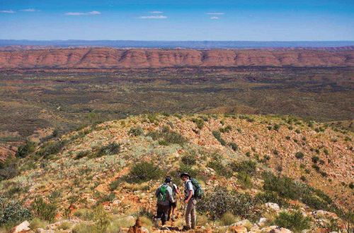 trek-larapinta-trail-challenger-alice-springs-australia
