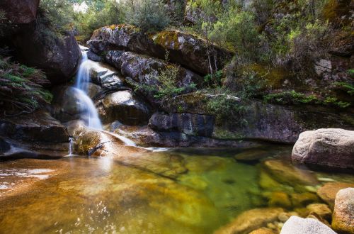 victorian-alps-high-country-australia-mount-buffalo-creek-lady-bath-falls-swimming-hole-walk