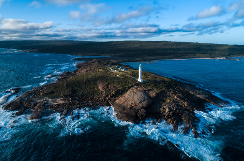 cape-to-cape-track-western-australia-margaret-river-cape-leeuwin-lighthouse-indian-southern-ocean