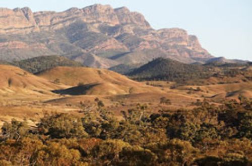 Flibnders-ranges-outback-walk-South-Australia