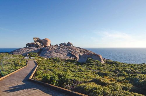luxury-kangaroo-island-walk-coast-walk-Remarkable-Rock