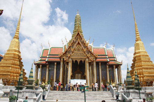 grand-palace-bangkok-architecture-temple-building-traditional-buddha-thailand
