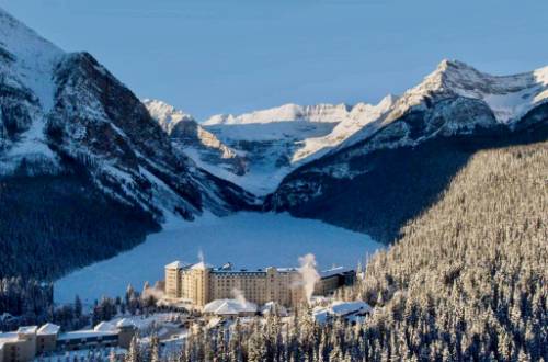 fairmont-chateau-lake-louise-canadian-rockies-exterior-mountain-view-canada