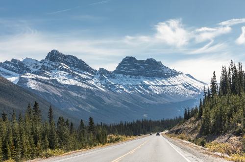 icefields-parkway-drive-canadian-rockies-canada