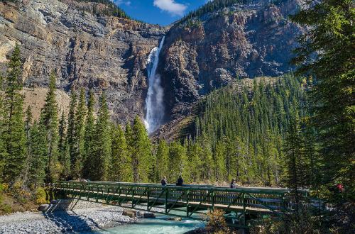 yoho-national-park-waterfall-canadian-rockies-canada-banff-national-park