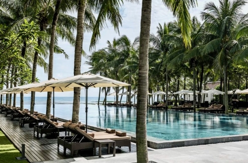 hoi-an-four-seasons-resort-beach-pool-vietnam