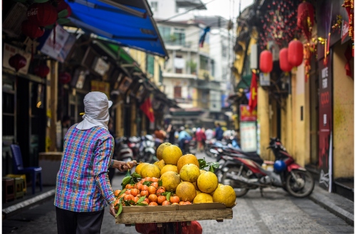luxury-cycling-ho-chi-minh-hue-street-food-market-local-vietnam-explore